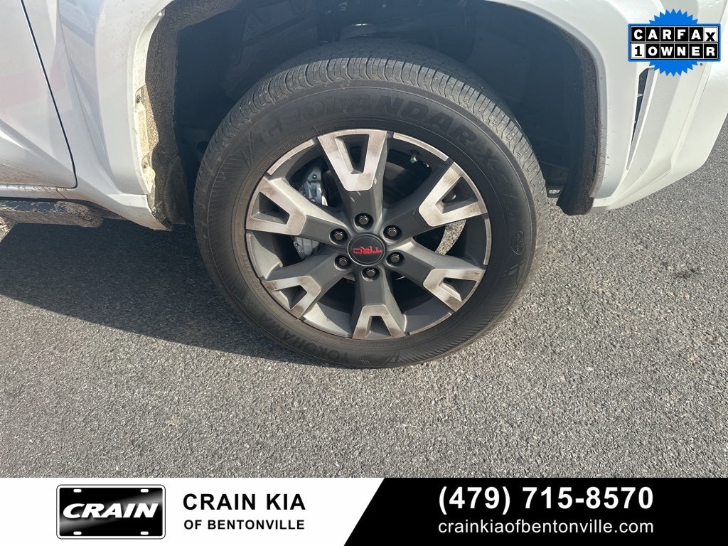 2025 Toyota 4Runner TRD Sport - 4WD / CLEAN CARFAX / ONE OWNER