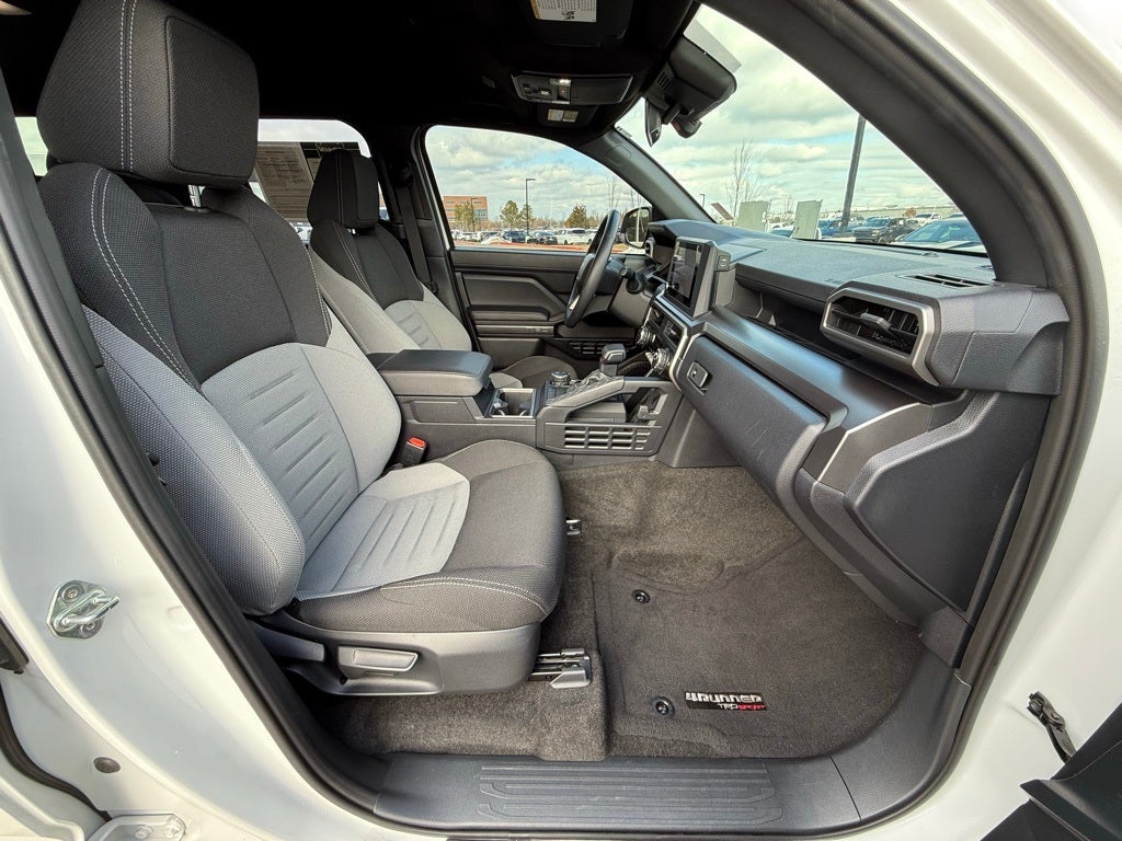 2025 Toyota 4Runner TRD Sport - 4WD / CLEAN CARFAX / ONE OWNER