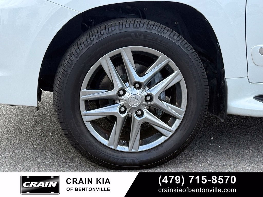 2013 Lexus LX 570 - 4WD / SUNROOF / CLEAN CARFAX