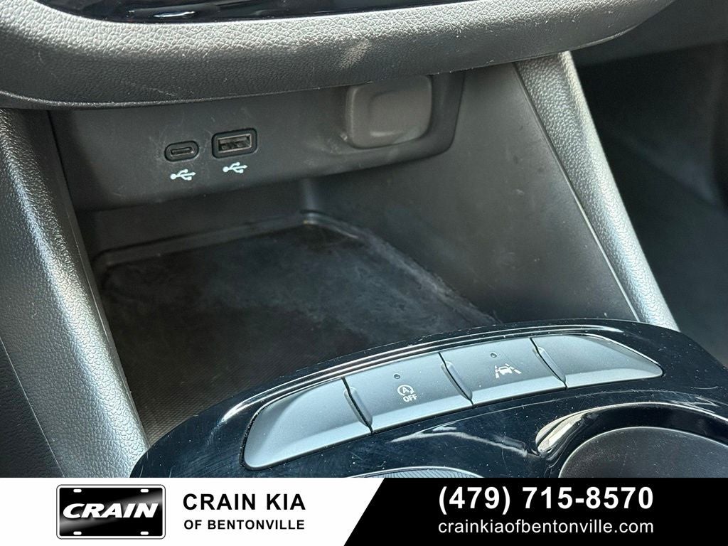 2025 Buick Envista Sport Touring - CLEAN CARFAX / ONE OWNER