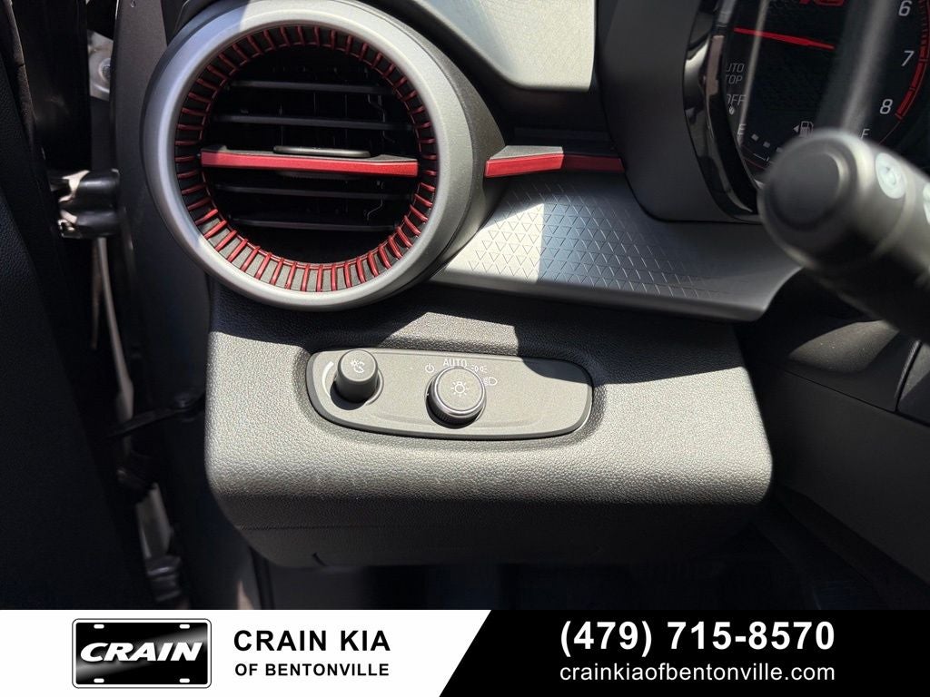 2025 Chevrolet Trax 1RS - CLEAN CARFAX