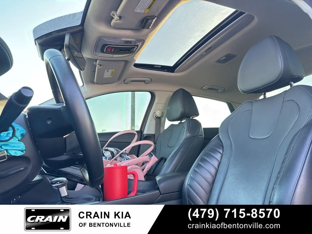 2023 Hyundai Elantra Limited - SUNROOF / CLEAN CARFAX / ONE OWNER