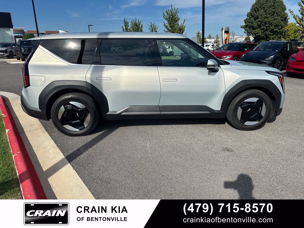 2024 Kia EV9 Light Long Range - KIA CPO / ONE OWNER / CLEAN CARFAX