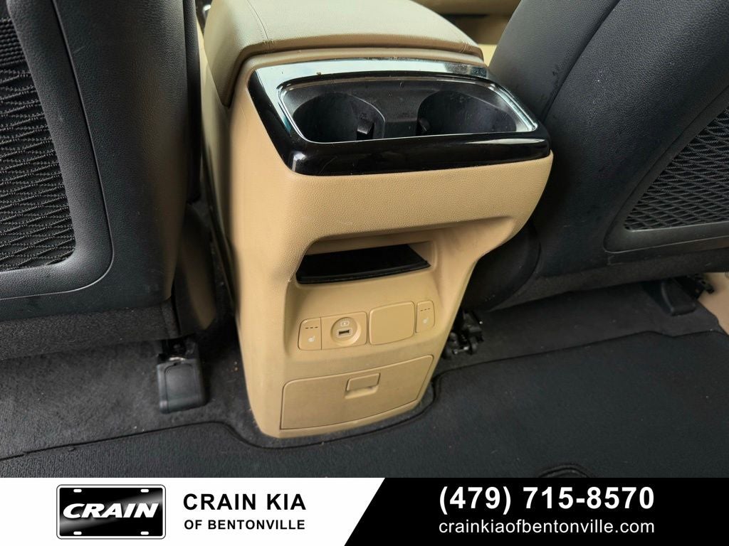 2016 Kia Sedona EX - CARFAX ONE OWNER