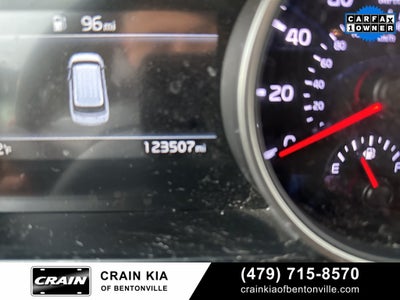 2022 Kia Carnival LXS - 8 SEATS / CLEAN CARFAX / ONE OWNER
