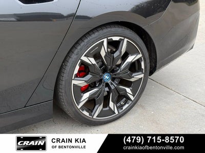 2024 BMW i5 M60 - AWD / PANORAMIC SUNROOF / CLEAN CARFAX