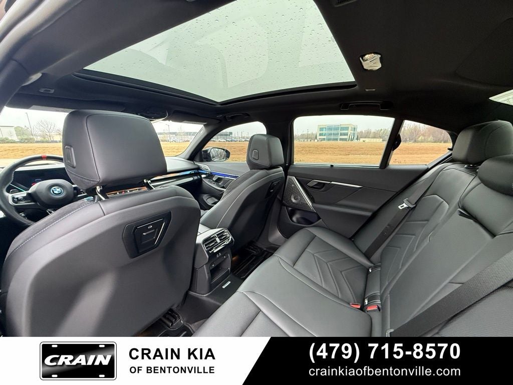 2024 BMW i5 M60 - AWD / PANORAMIC SUNROOF / CLEAN CARFAX