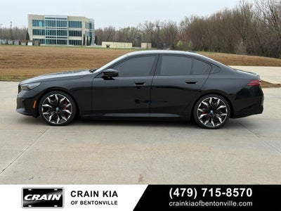 2024 BMW i5 M60 - AWD / PANORAMIC SUNROOF / CLEAN CARFAX