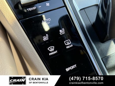 2019 Porsche Cayenne Base - AWD / PANORAMIC SUNROOF / CLEAN CARFAX