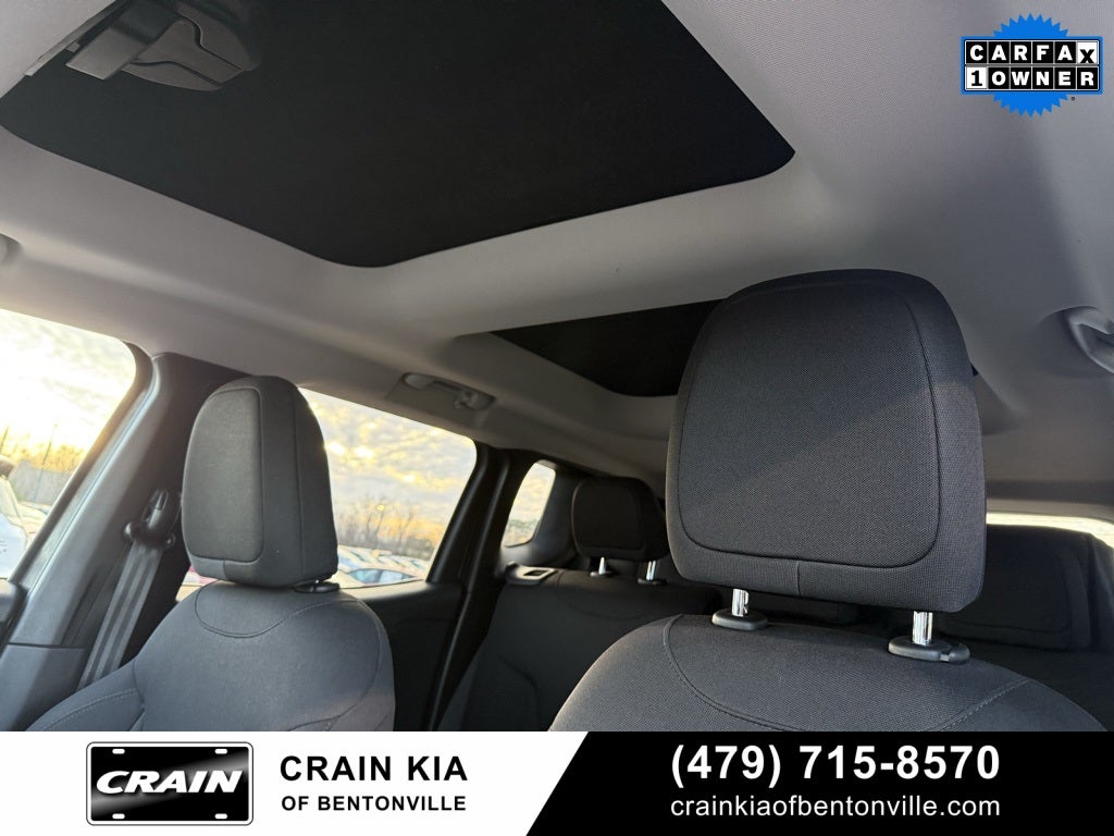 2019 Jeep Renegade Latitude - 4WD / CLEAN CARFAX / ONE OWNER