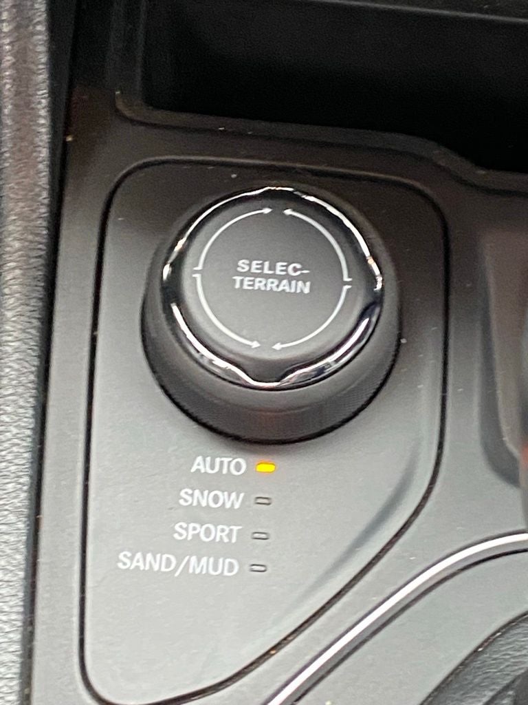 2022 Jeep Cherokee X 4X4 / REMOTE START / HEATED SEATS