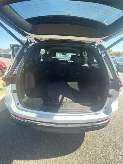 2025 Jeep Grand Cherokee Limited ONE OWNER / HEATED SEATS / NAV
