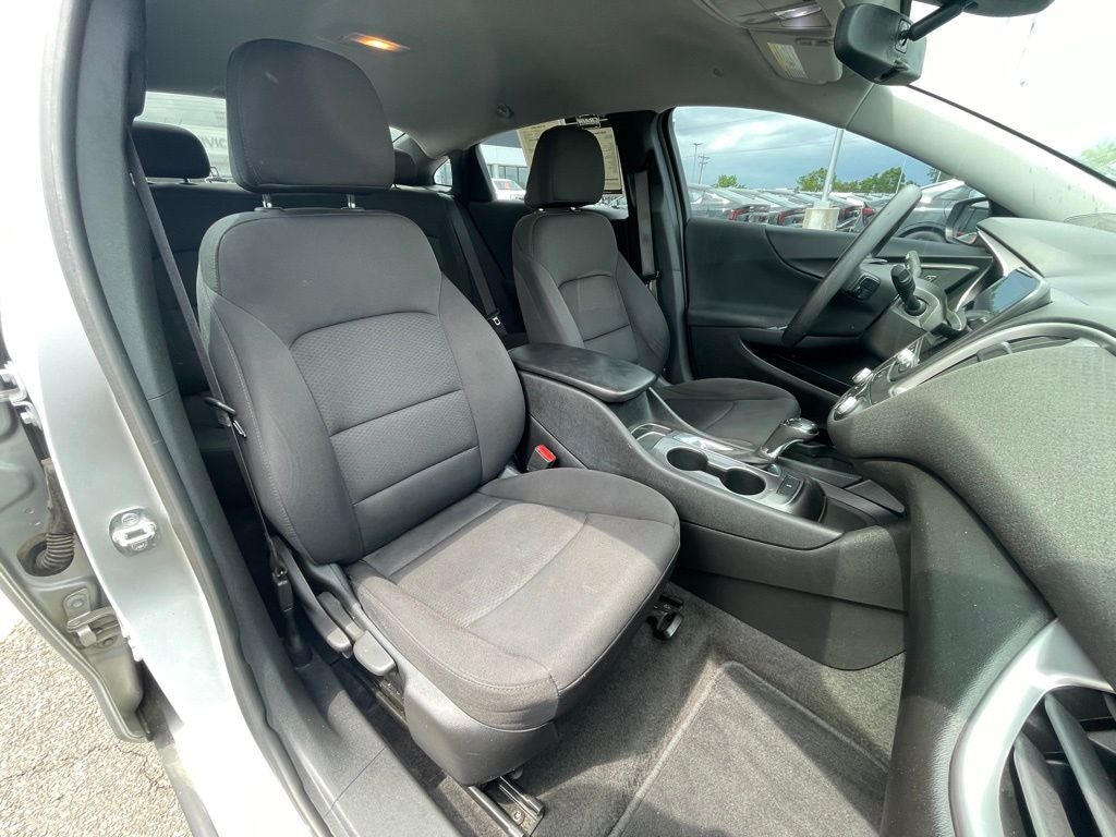 2020 Chevrolet Malibu LS 1LS