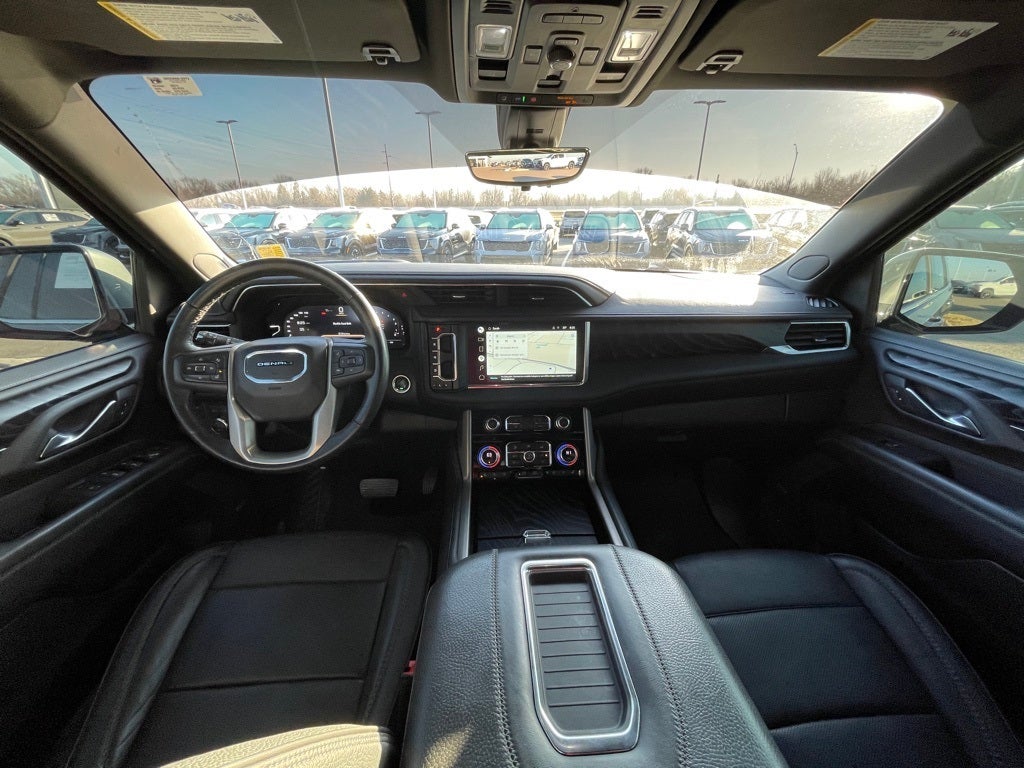 2022 GMC Yukon Denali 4X4 / NAV / HEATED SEATS