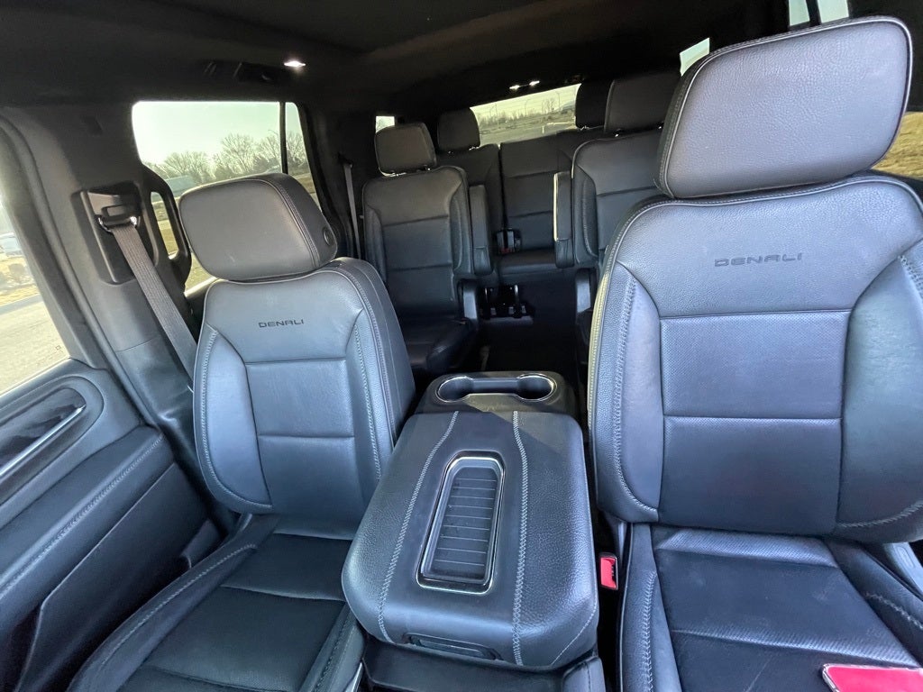 2022 GMC Yukon Denali 4X4 / NAV / HEATED SEATS