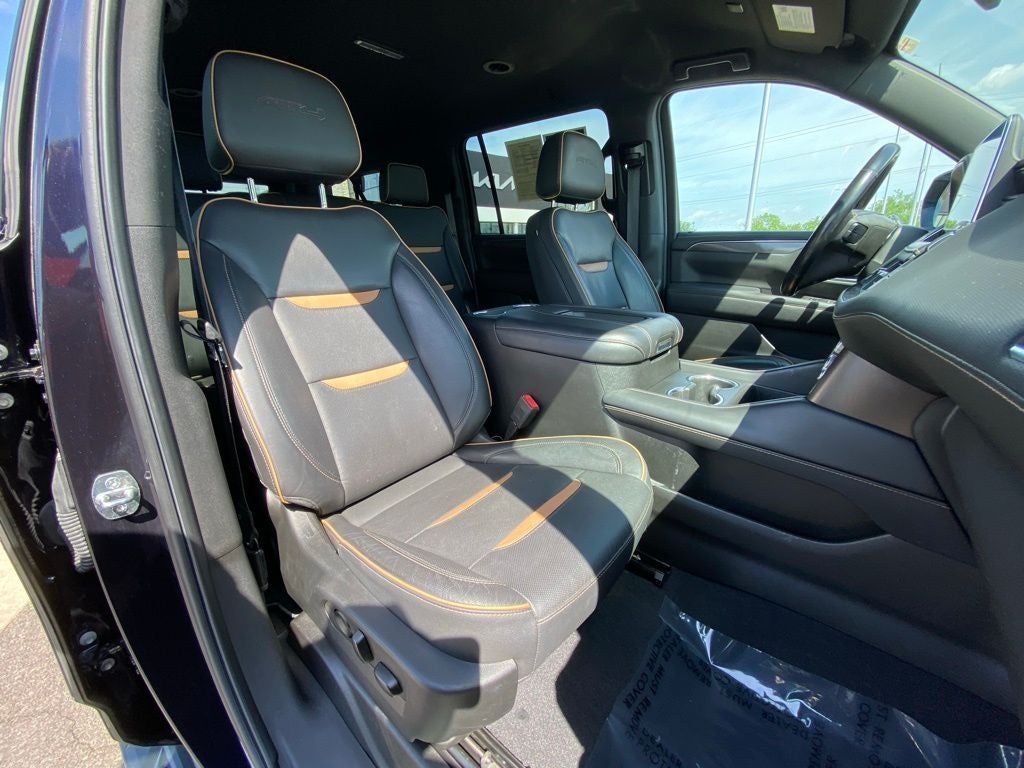 2022 GMC Yukon XL AT4 4X4 / ONE OWNER