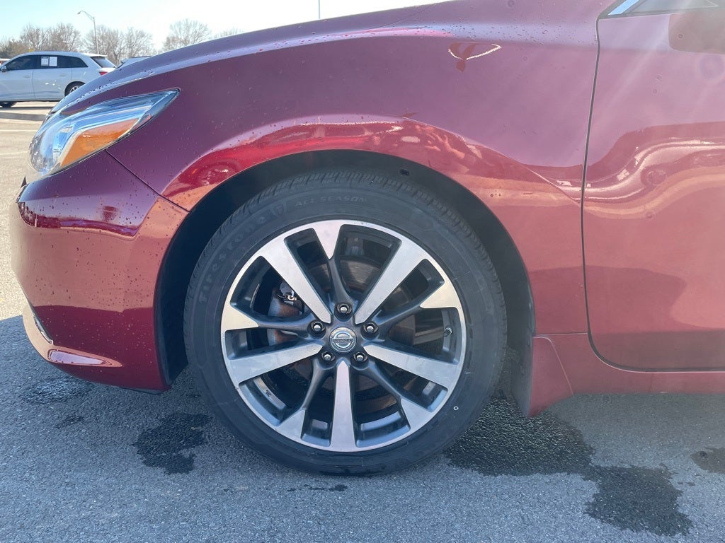 2017 Nissan Altima 2.5 SR LOW PAYMENTS