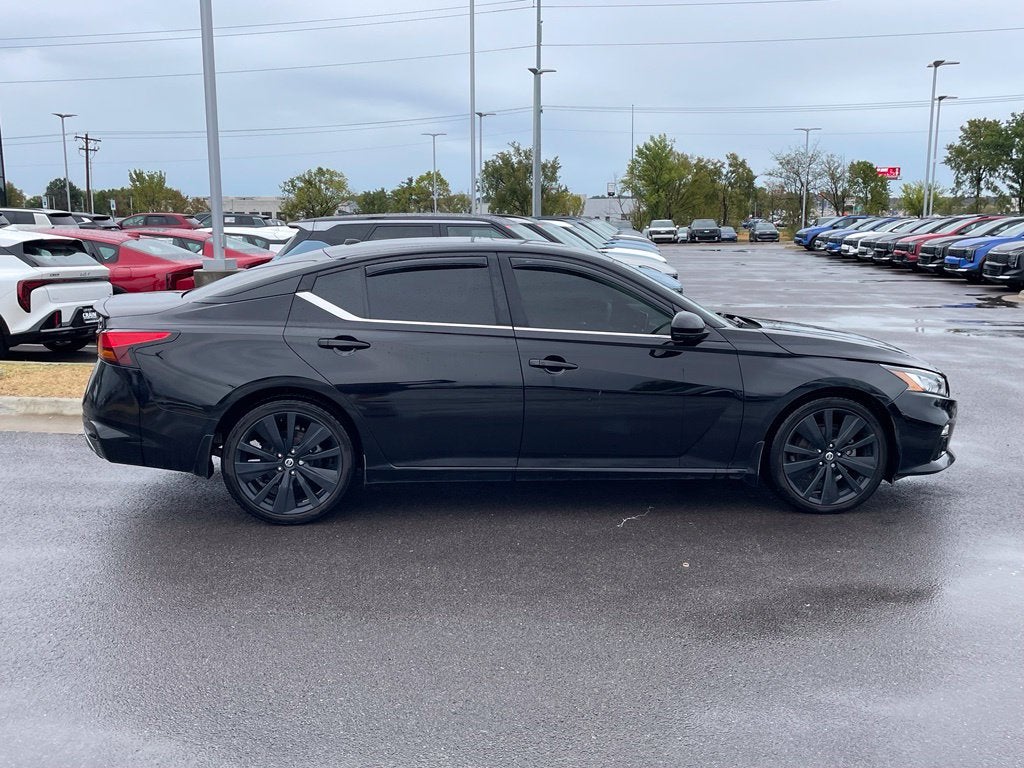 2022 Nissan Altima 2.5 SR MIDNIGHT EDITION / HEATED SEATS / ONE OWNER