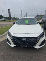 2023 Nissan Altima 2.5 SR MOONROOF / HEATED SEATS