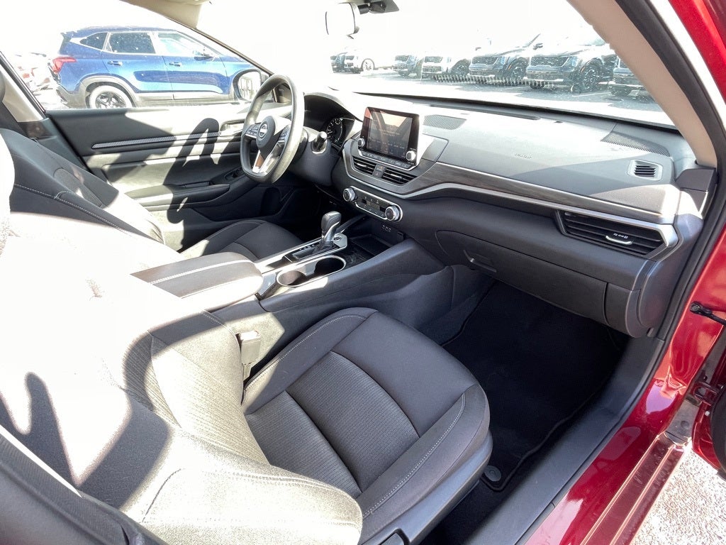 2024 Nissan Altima 2.5 SV ONE OWNER