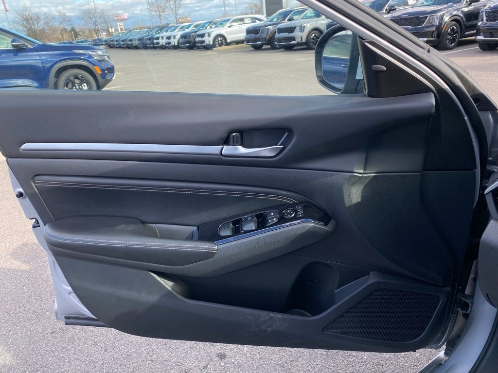 2023 Nissan Altima 2.5 SL BOSE AUDIO / NAV / HEATED SEATS