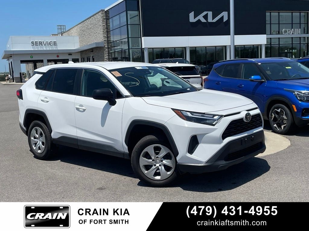 2023 Toyota RAV4 LE
