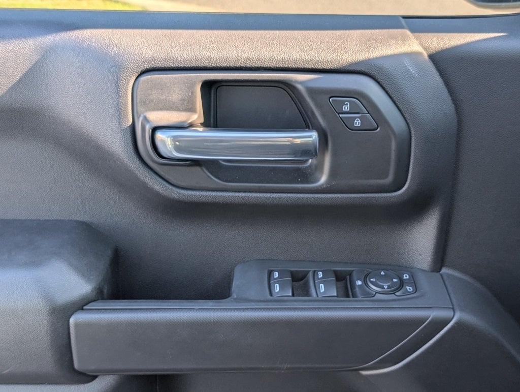 2024 Chevrolet Silverado 1500 Custom 4X4 / ONE OWNER