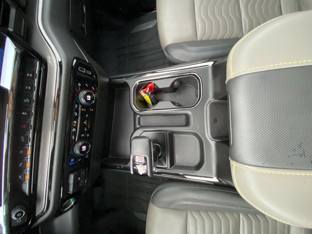 2024 Chevrolet Silverado 1500 ZR2 ONE OWNER / 4X4 / HEATED AND COOLED SEATS