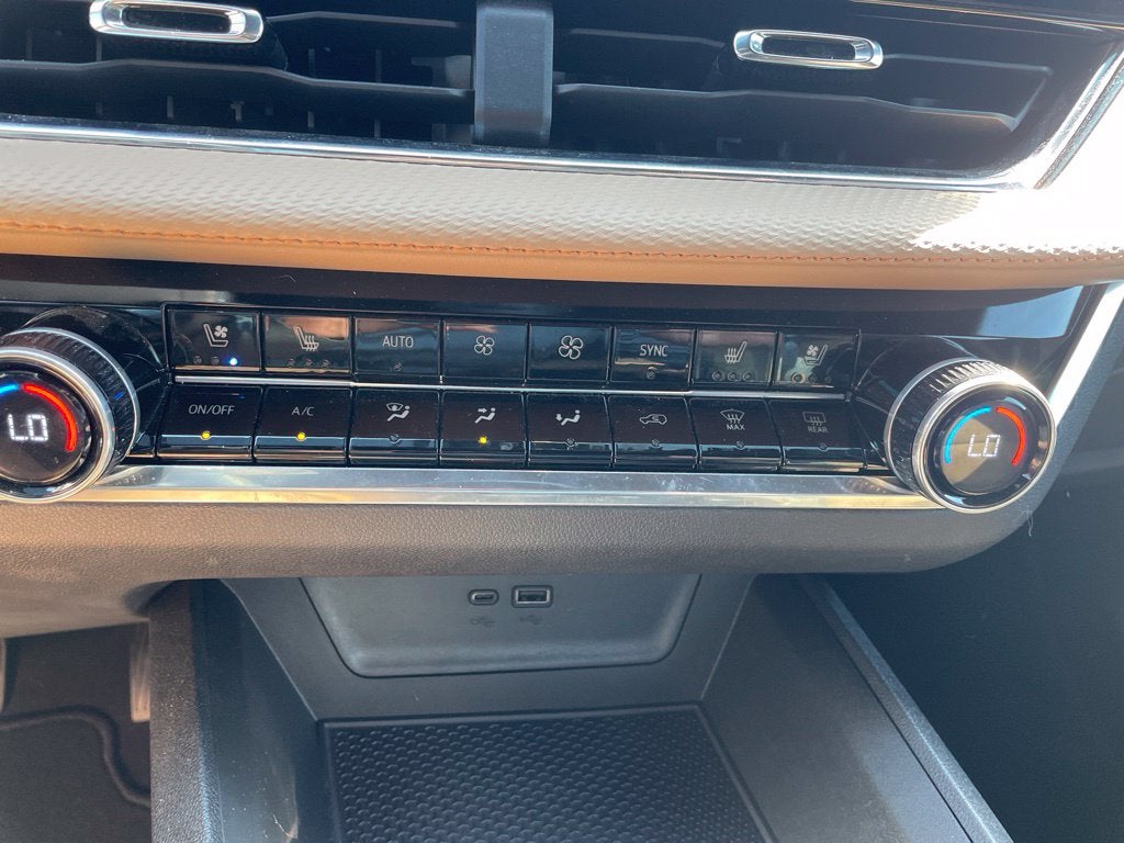 2025 Chevrolet Equinox ACTIV ONE OWNER / HEATED SEATS / NAV