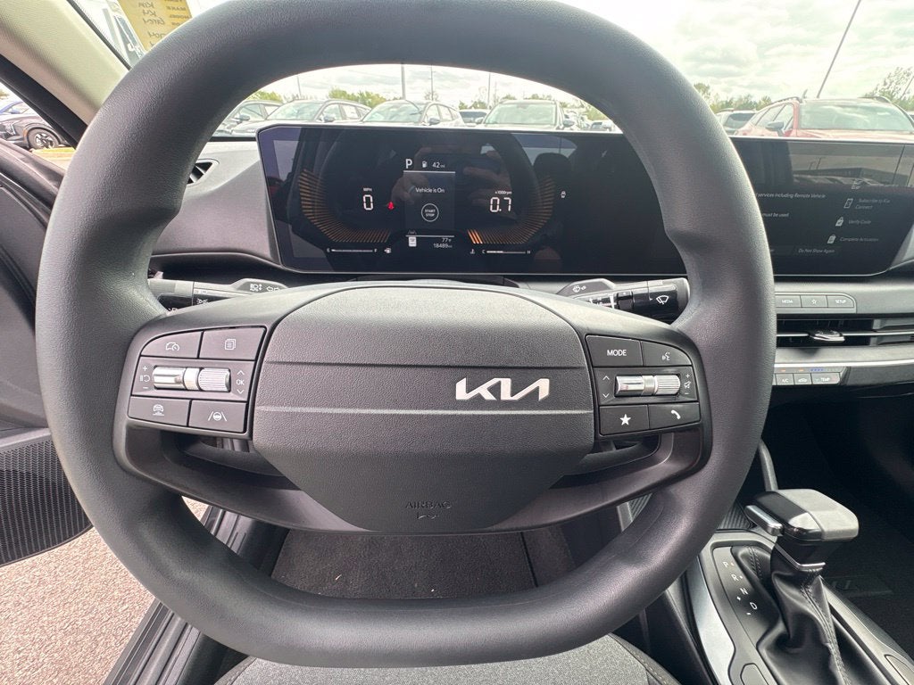 2025 Kia K4 LX