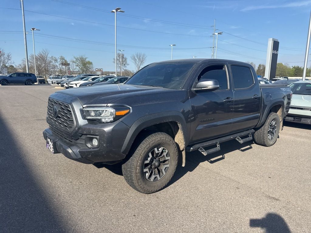 2021 Toyota Tacoma 4X4 / CLEAN CARFAX V6