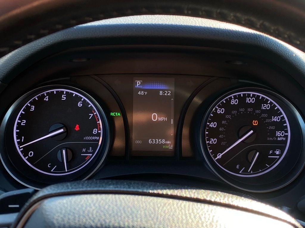 2021 Toyota Camry SE ONE OWNER / CLEAN CARFAX