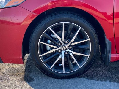 2021 Toyota Camry SE ONE OWNER / CLEAN CARFAX