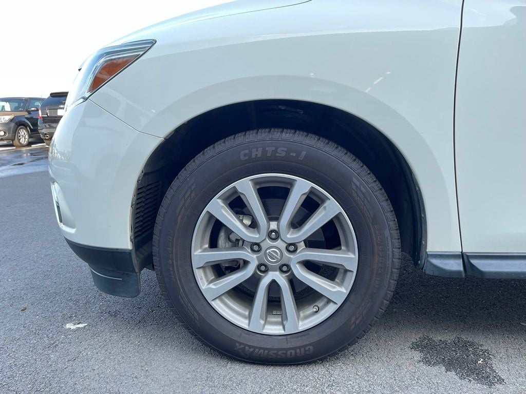 2016 Nissan Pathfinder SV