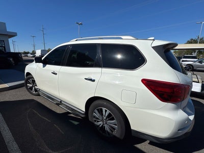 2020 Nissan Pathfinder SL