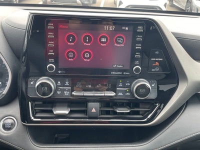 2020 Toyota Highlander XLE MOONROOF / HEATED SEATS