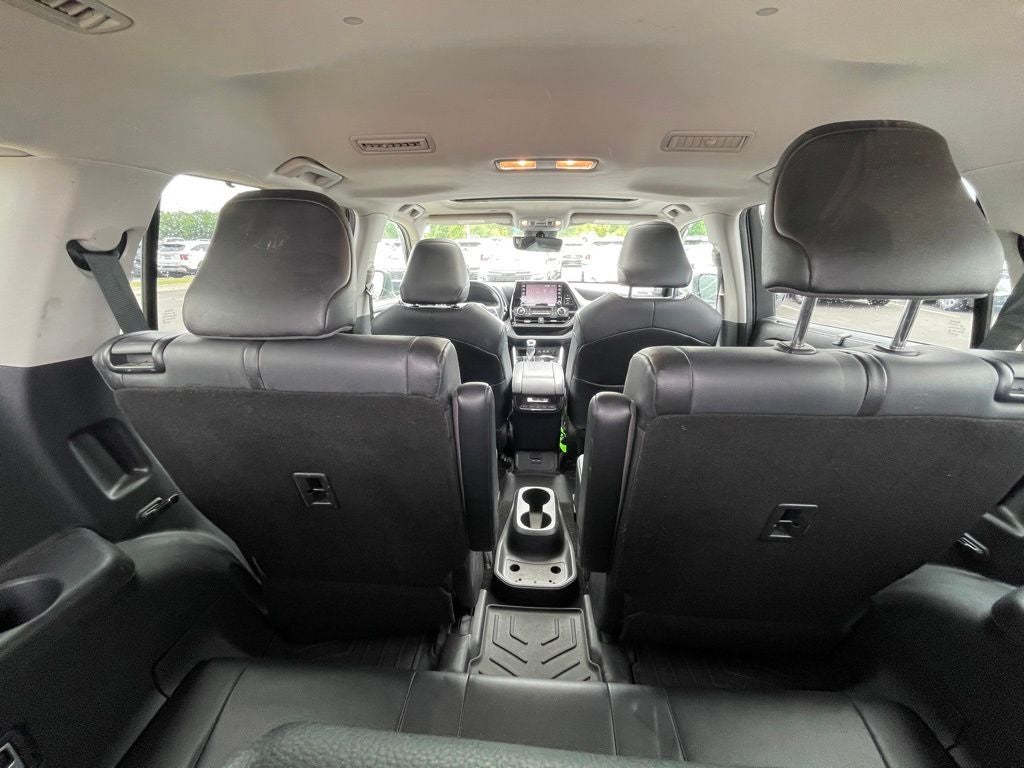 2020 Toyota Highlander XLE MOONROOF / HEATED SEATS