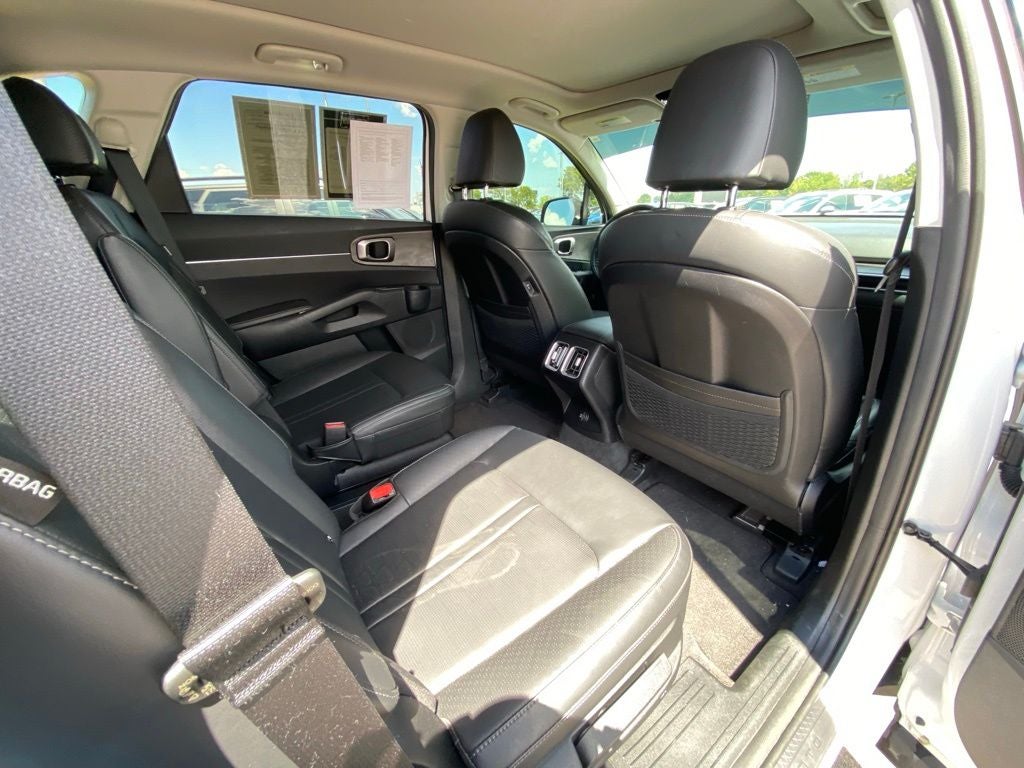 2025 Kia Sorento X-Line EX AWD / MOONROOF / 3RD ROW / HEATED SEATS