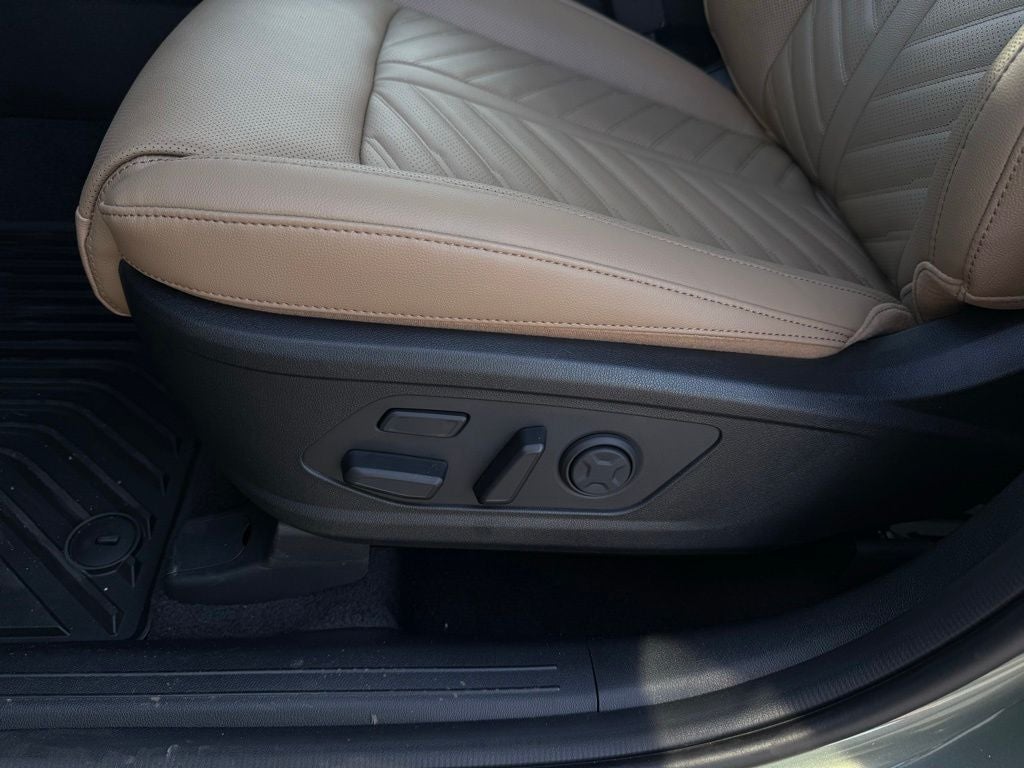 2026 Kia Sorento X-Line SX Prestige ONE OWNER / 3RD ROW / MOONROOF / AWD