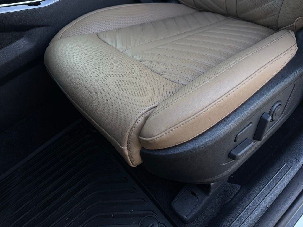 2026 Kia Sorento X-Line SX Prestige ONE OWNER / 3RD ROW / MOONROOF / AWD