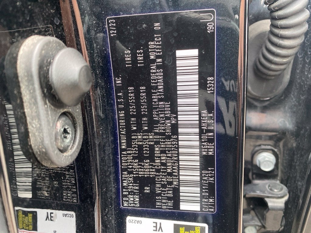 2024 Toyota Corolla Cross XLE POWER DRIVERS SEAT / HEATED SEATS