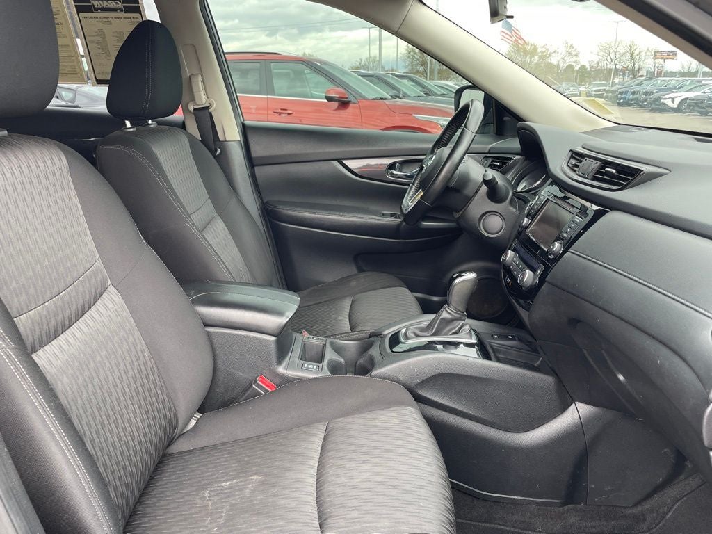 2019 Nissan Rogue SV HEATED SEATS / NAV