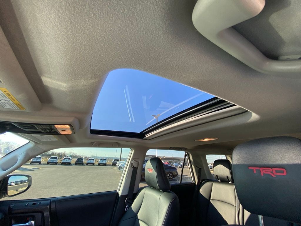 2020 Toyota 4Runner TRD Pro 4X4 / HEATED SEATS / MOONROOF