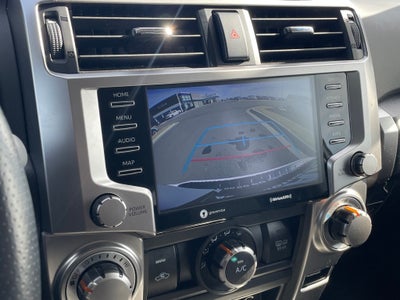 2023 Toyota 4Runner SR5 4X4 / ONE OWNER