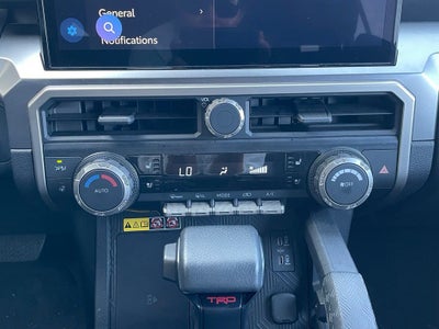 2025 Toyota 4Runner TRD Off-Road TRD / ONE OWNER / 4X4