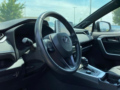 2019 Toyota RAV4 Hybrid XSE HEATED SEATS / ONE OWNER / AWD