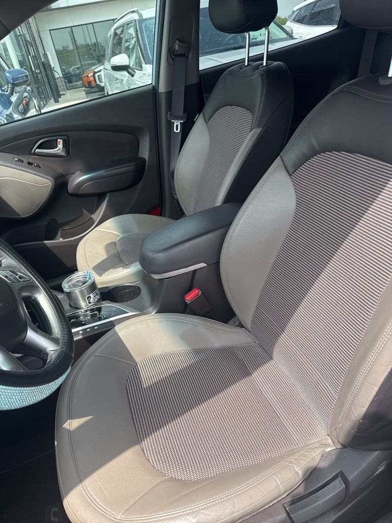 2012 Hyundai Tucson GLS LOW LOW PAYMENTS