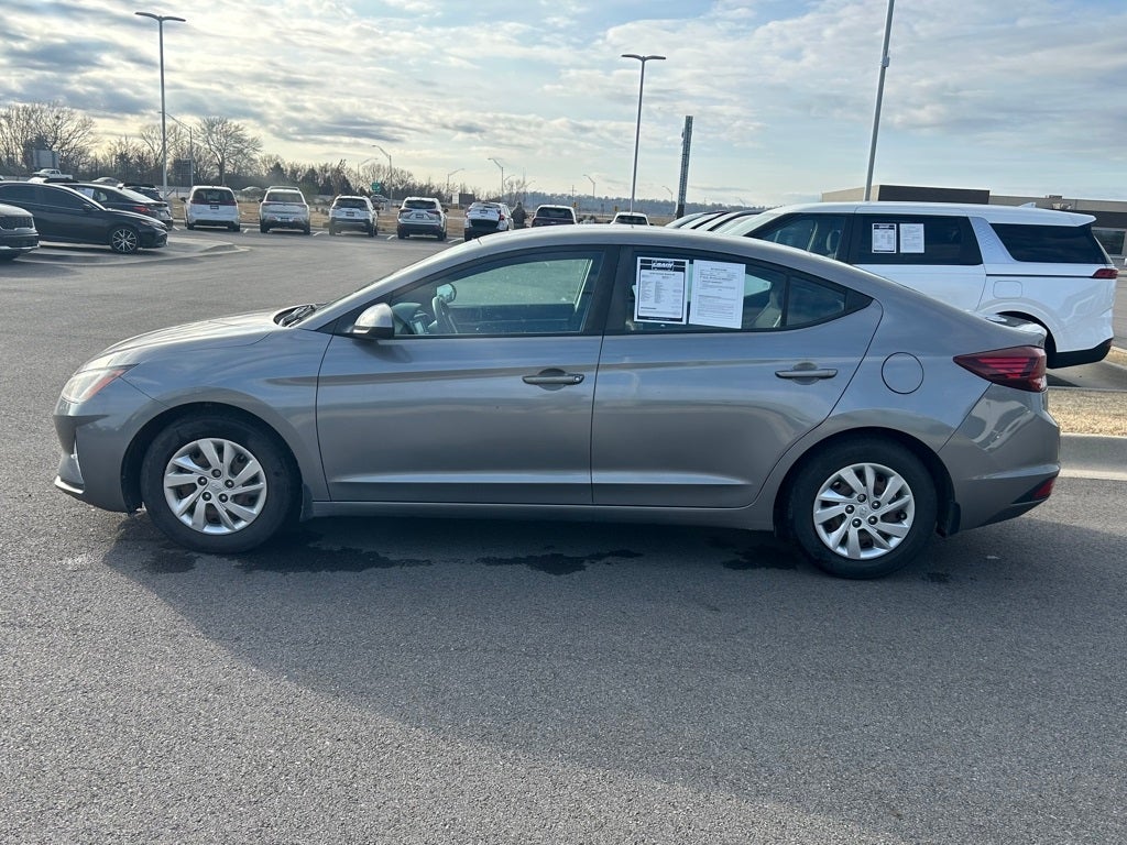 2020 Hyundai Elantra SE