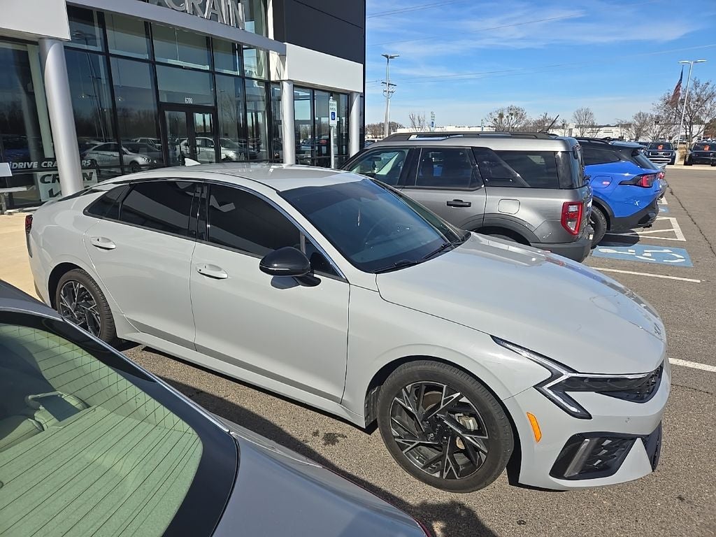 2025 Kia K5 GT-Line HEATED SEATS / ONE OWNER