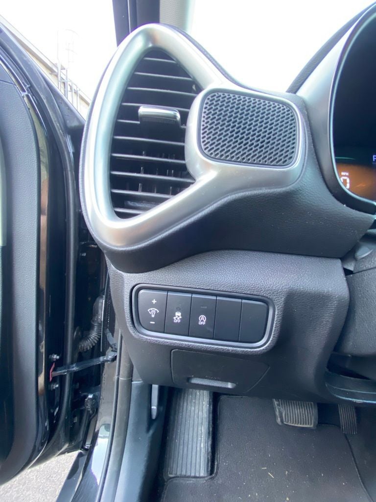 2024 Kia Soul LX TECHNOLOGY PACKAGE